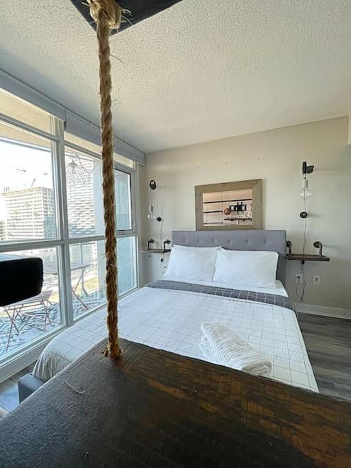 Upscale Downtown Toronto Condos By Cn Tower Ngoại thất bức ảnh